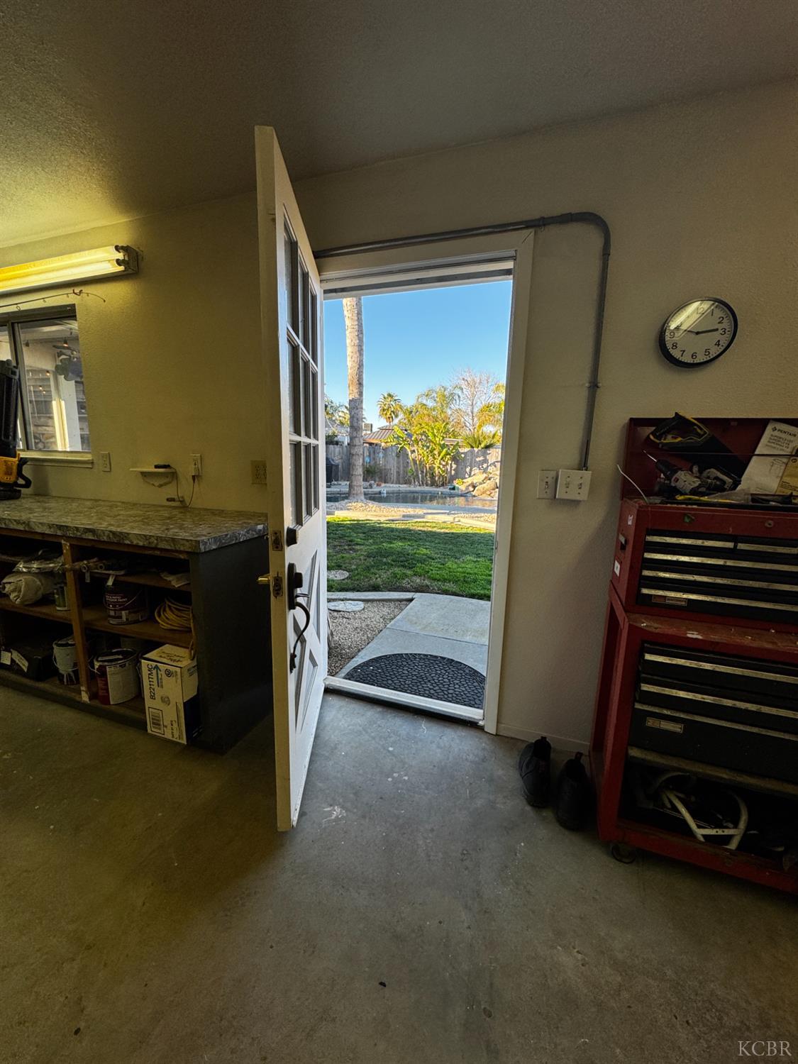 1235 University Ave, Hanford, CA 93230