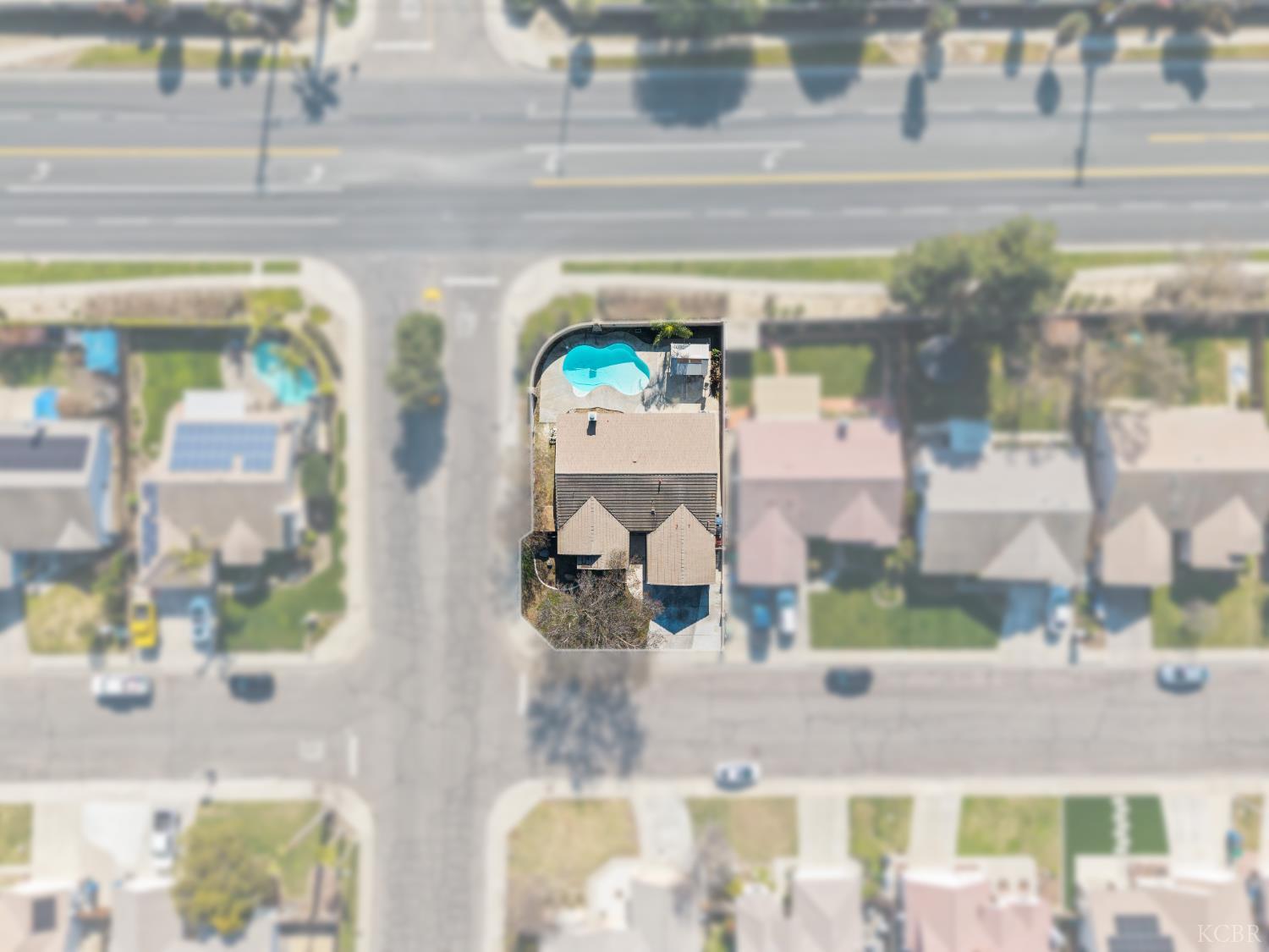 903 W Redwood St, Hanford, CA 93230