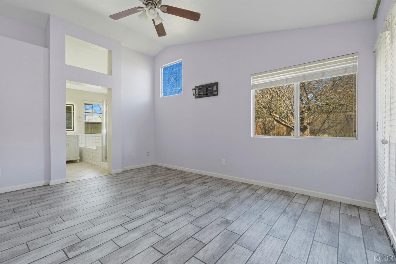 3207 Juniper Ct, Hanford, CA 93230