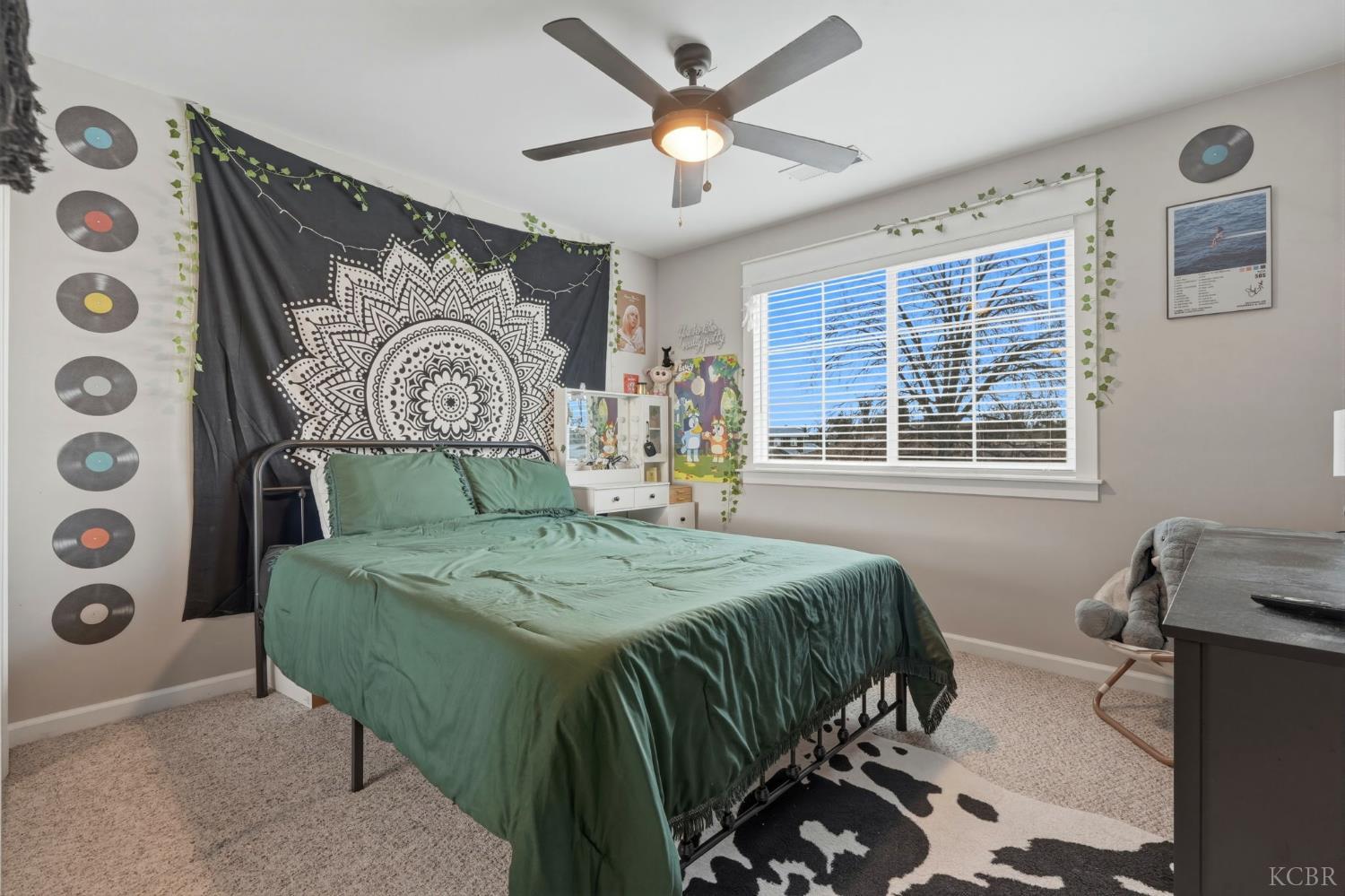 1145 Campus Dr, Hanford, CA 93230