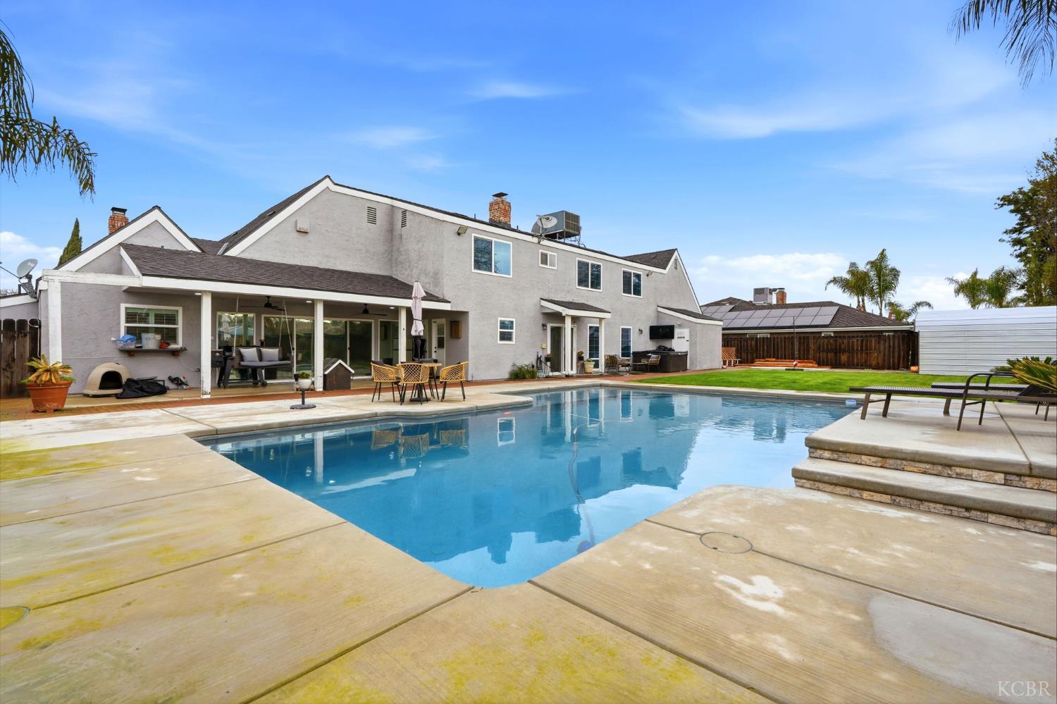 1145 Campus Dr, Hanford, CA 93230