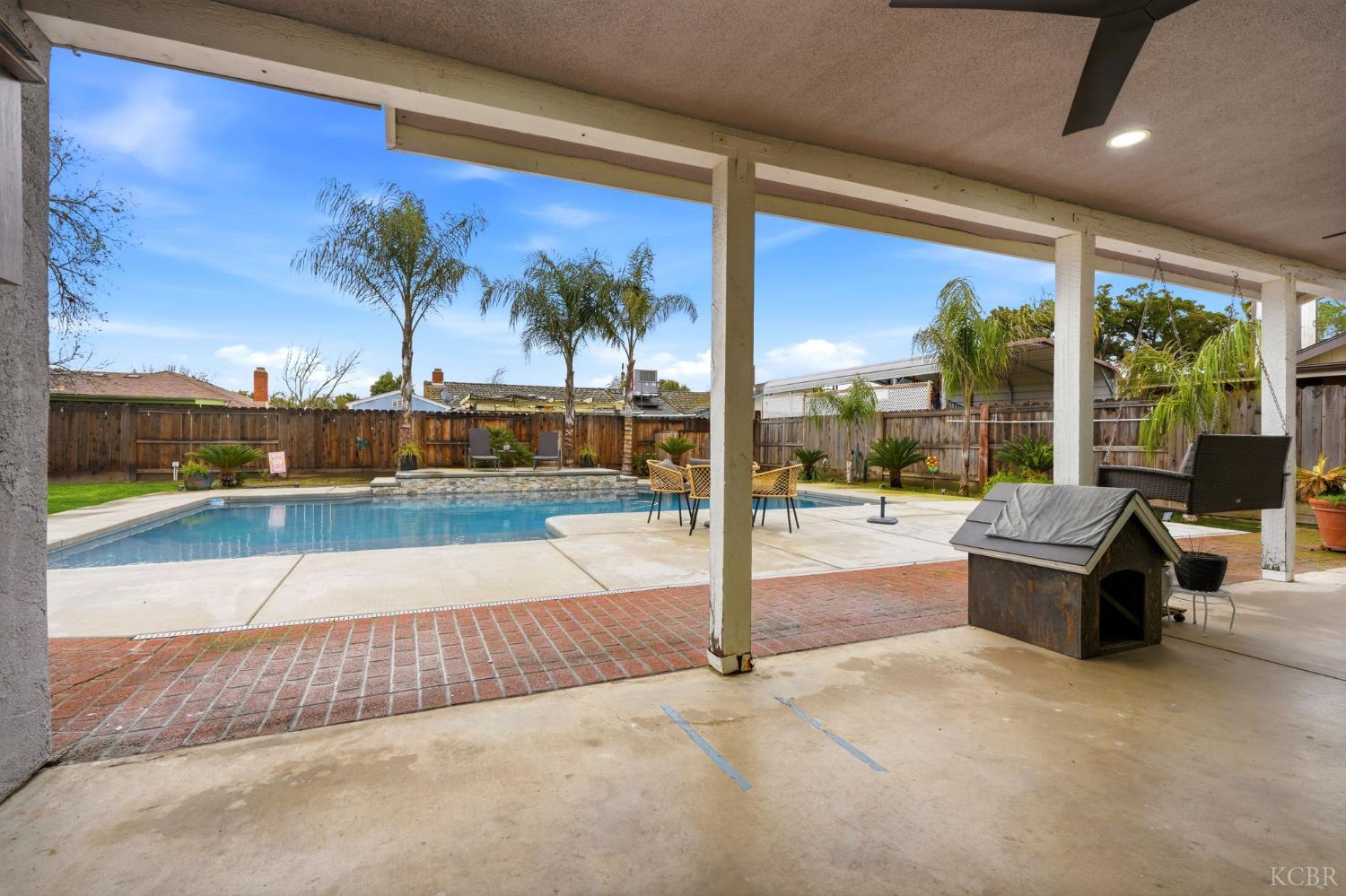 1145 Campus Dr, Hanford, CA 93230