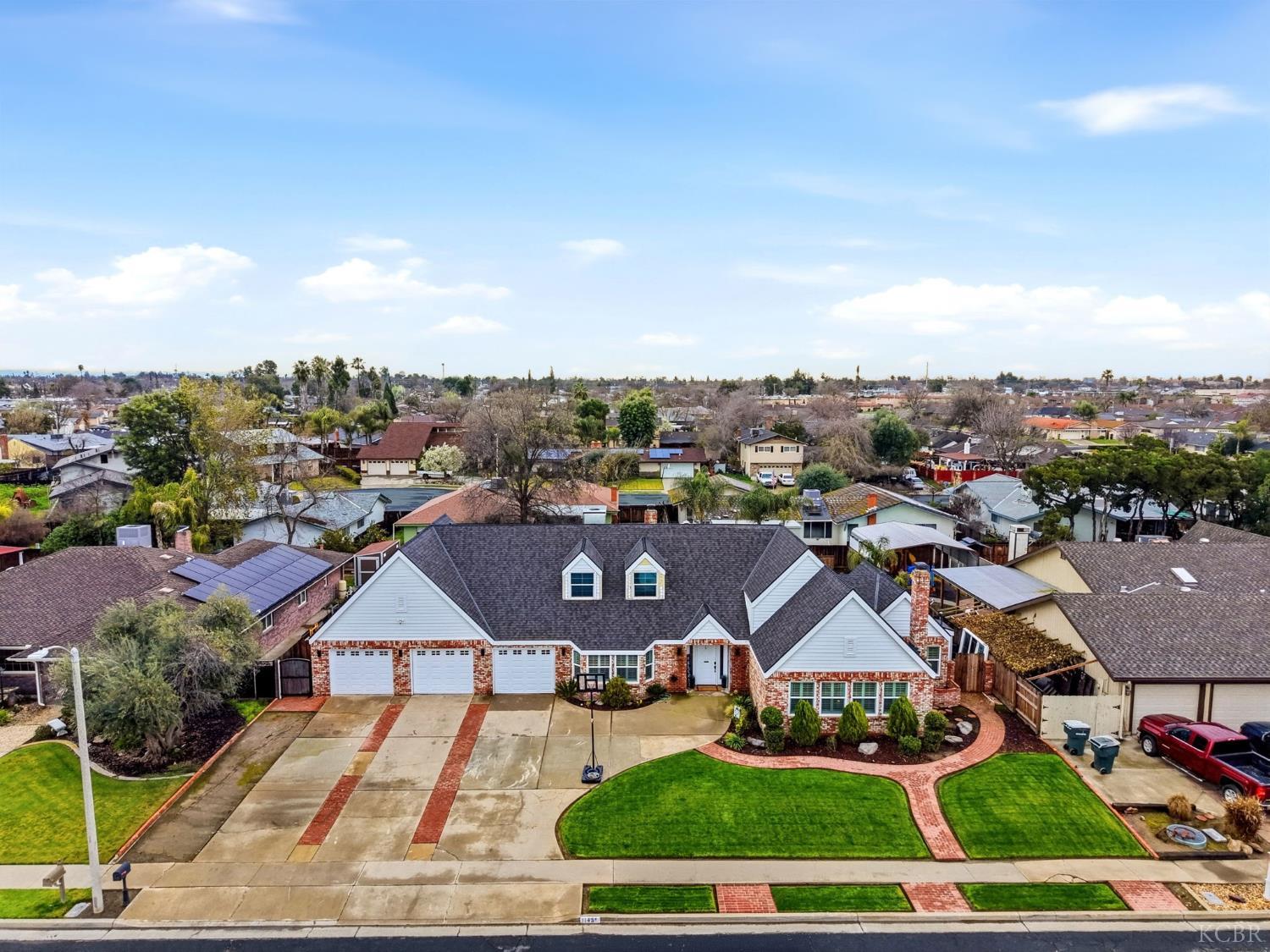 1145 Campus Dr, Hanford, CA 93230