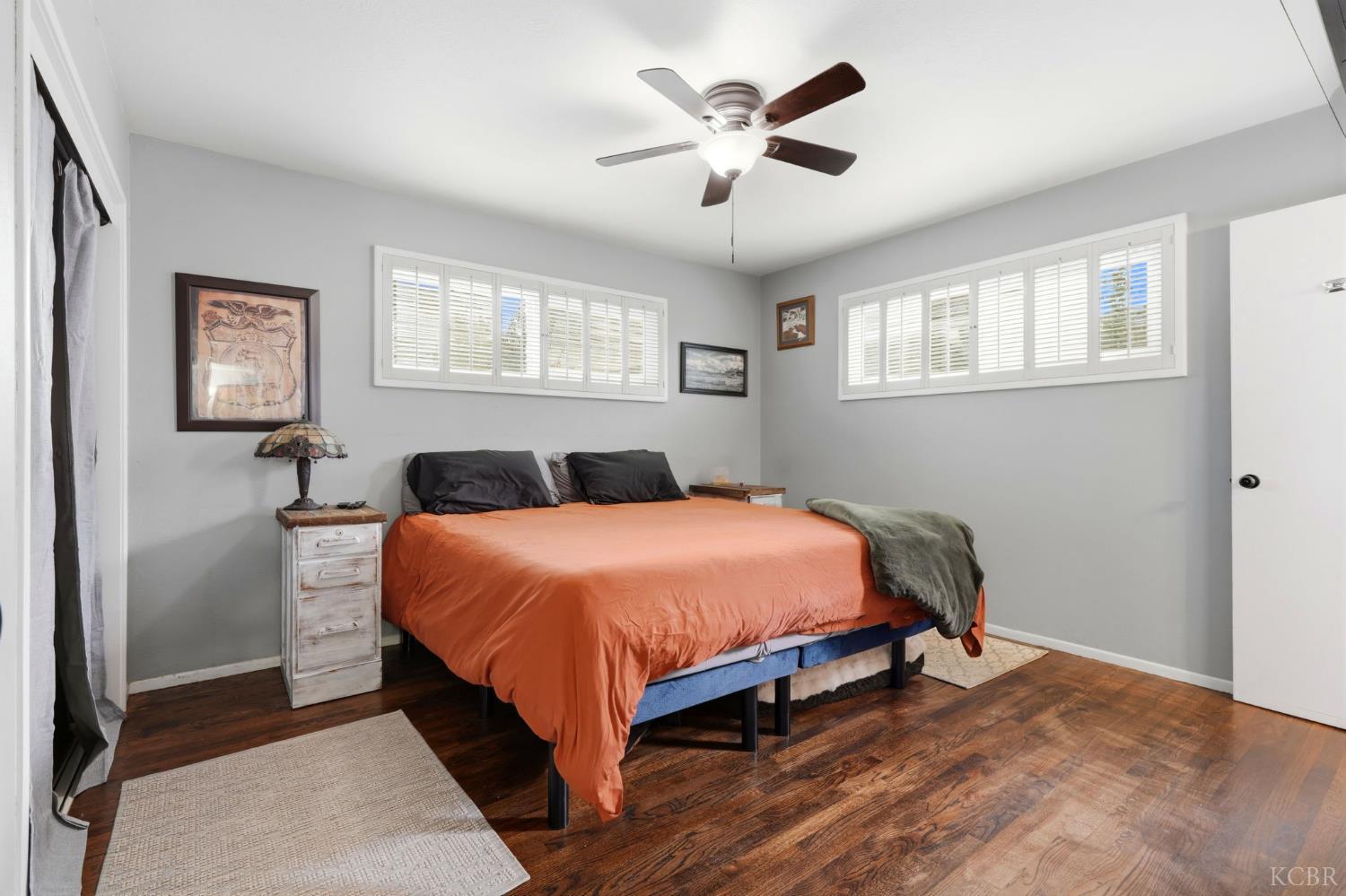 129 W Terrace Dr, Hanford, CA 93230