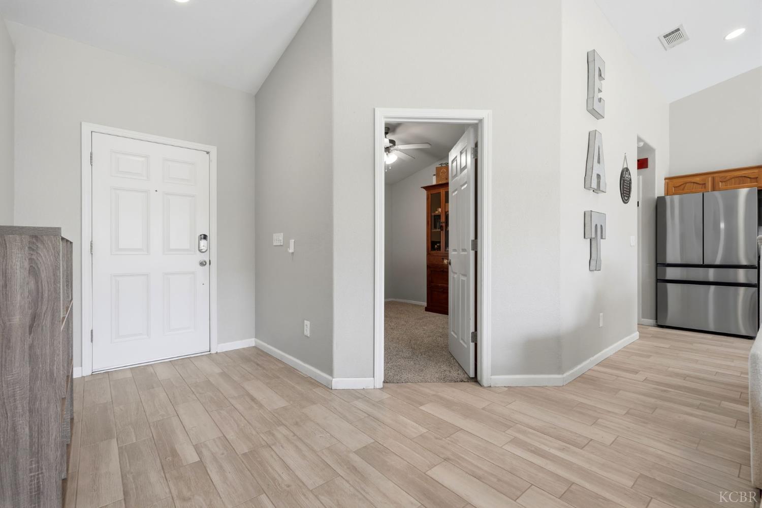 1849 W Spring Crest St, Hanford, CA 93230