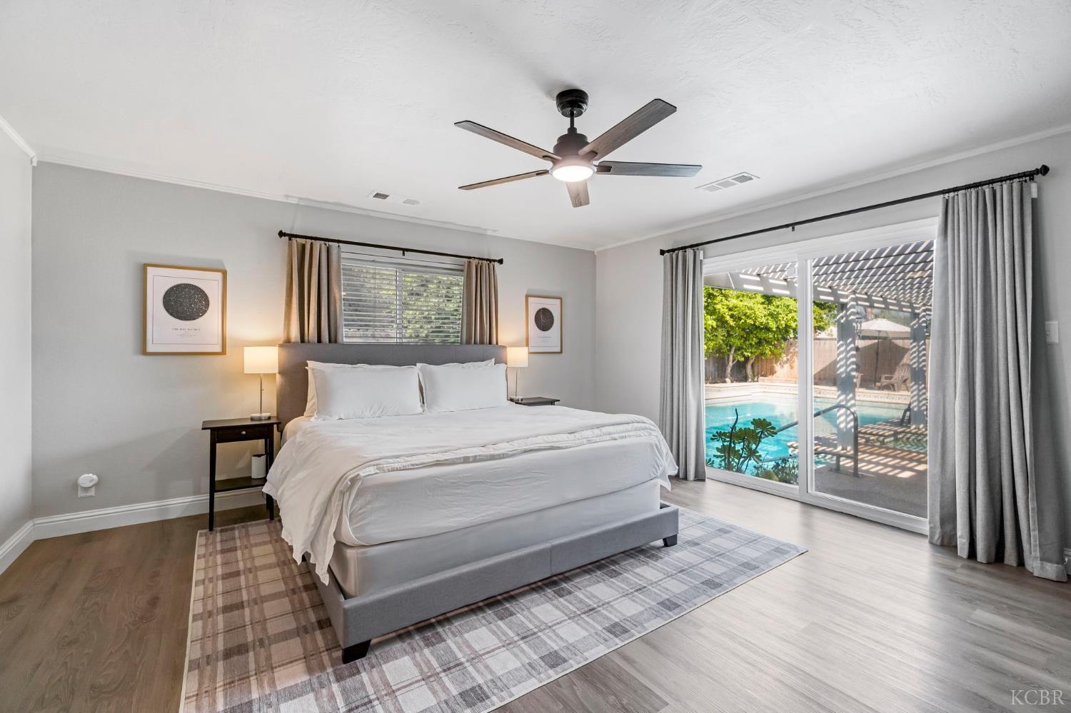 1182 Hansen Ct, Hanford, CA 93230