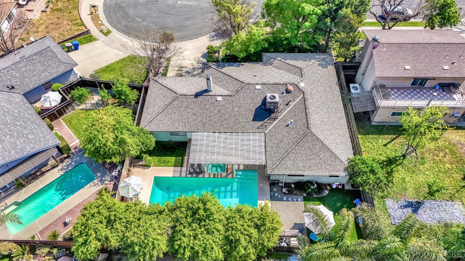 1182 Hansen Ct, Hanford, CA 93230