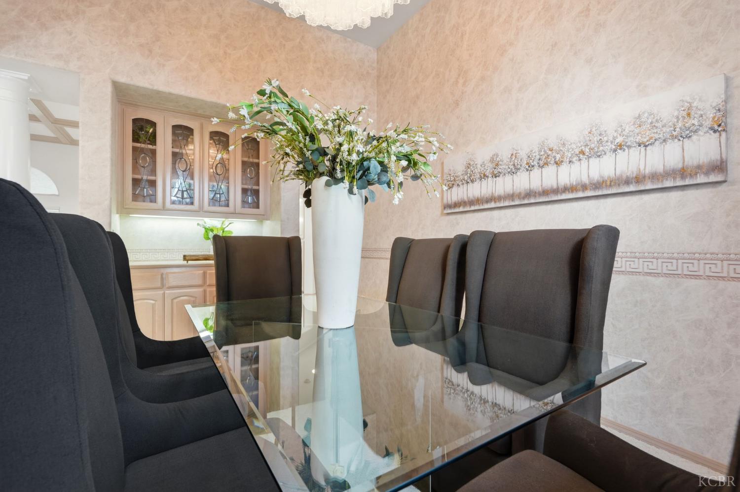 3403 E Vassar Ct, Visalia, CA 93292