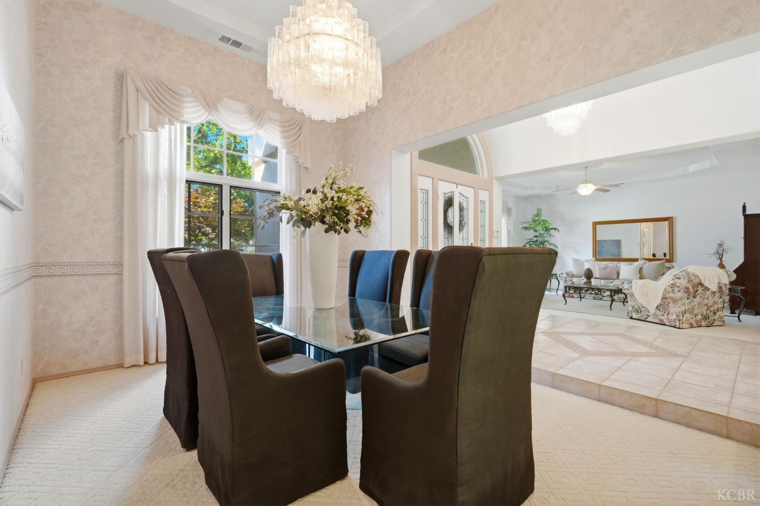 3403 E Vassar Ct, Visalia, CA 93292