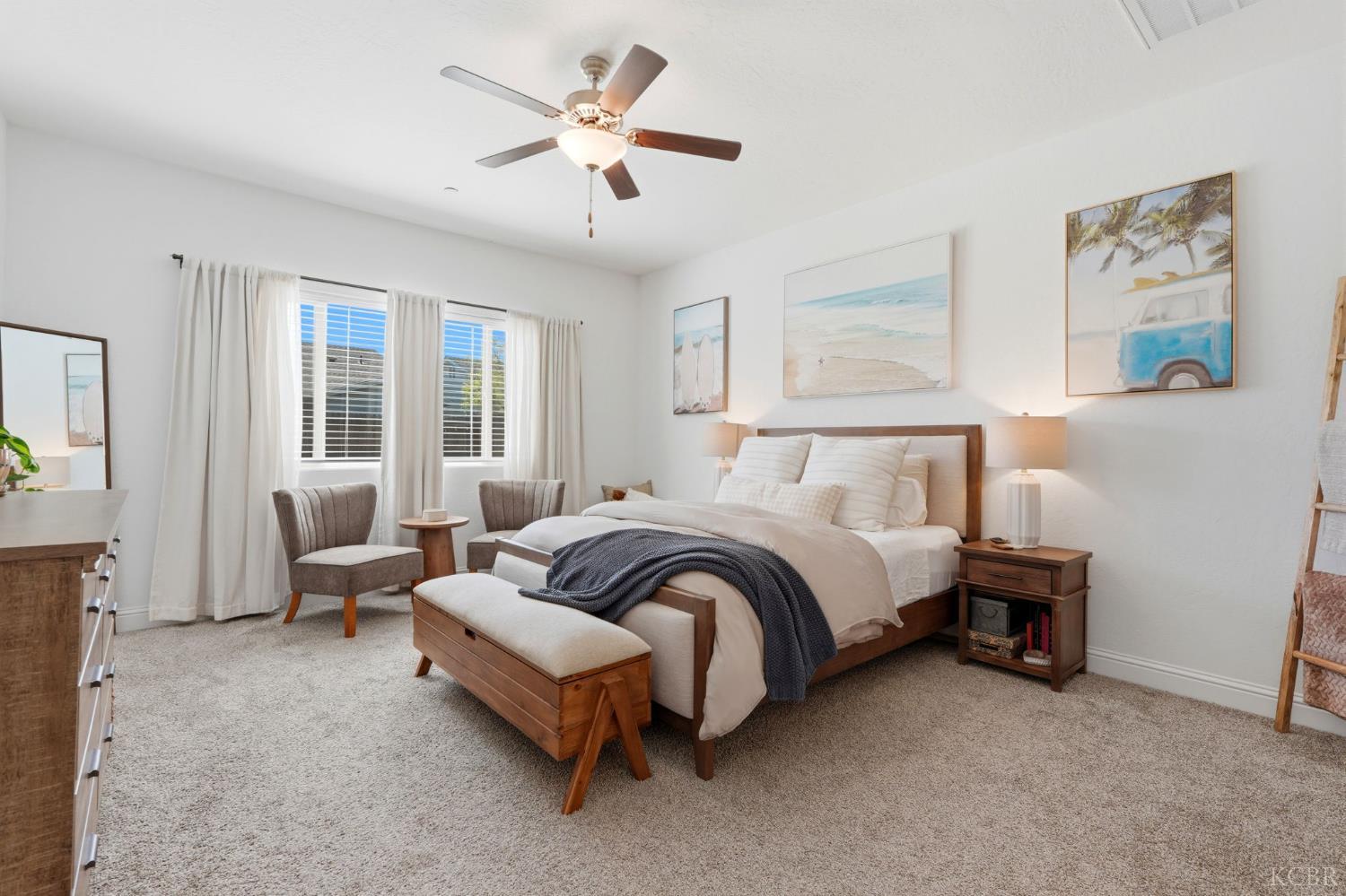 2587 W Heather Ln, Hanford, CA 93230