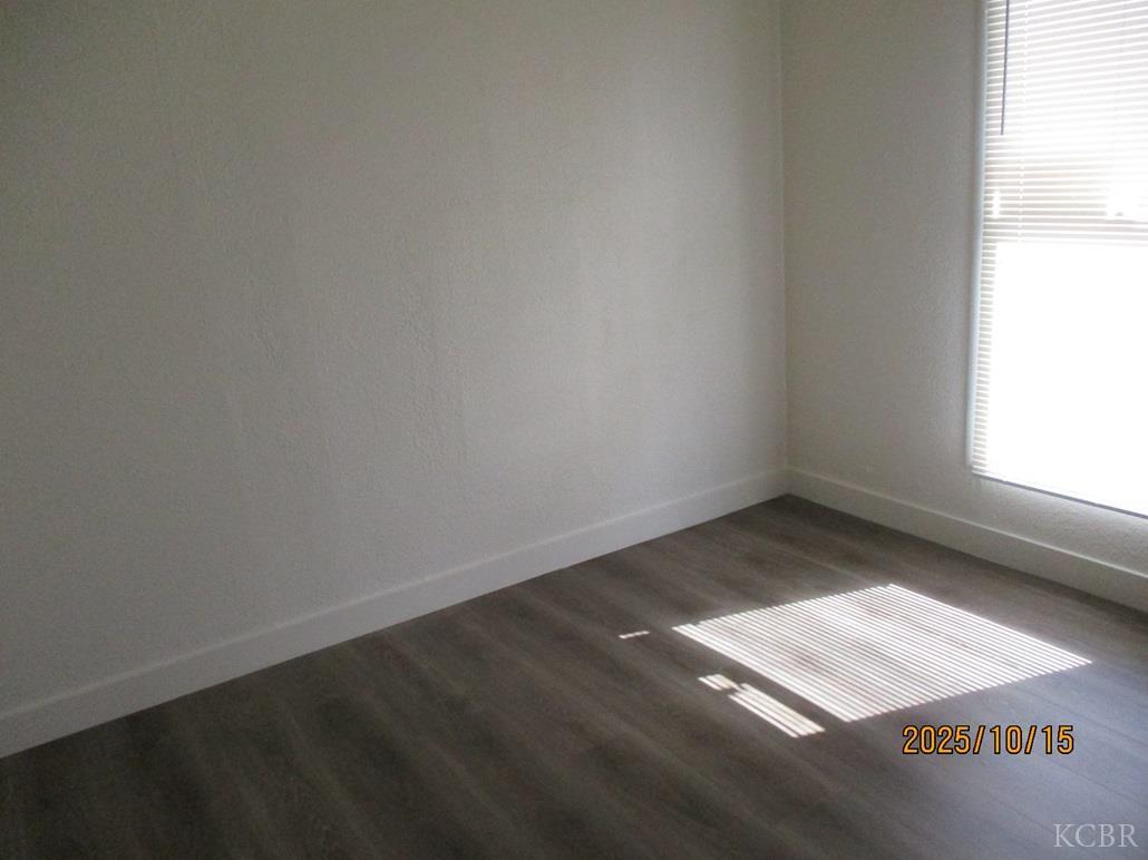 1247 Davis St, Hanford, CA 93230
