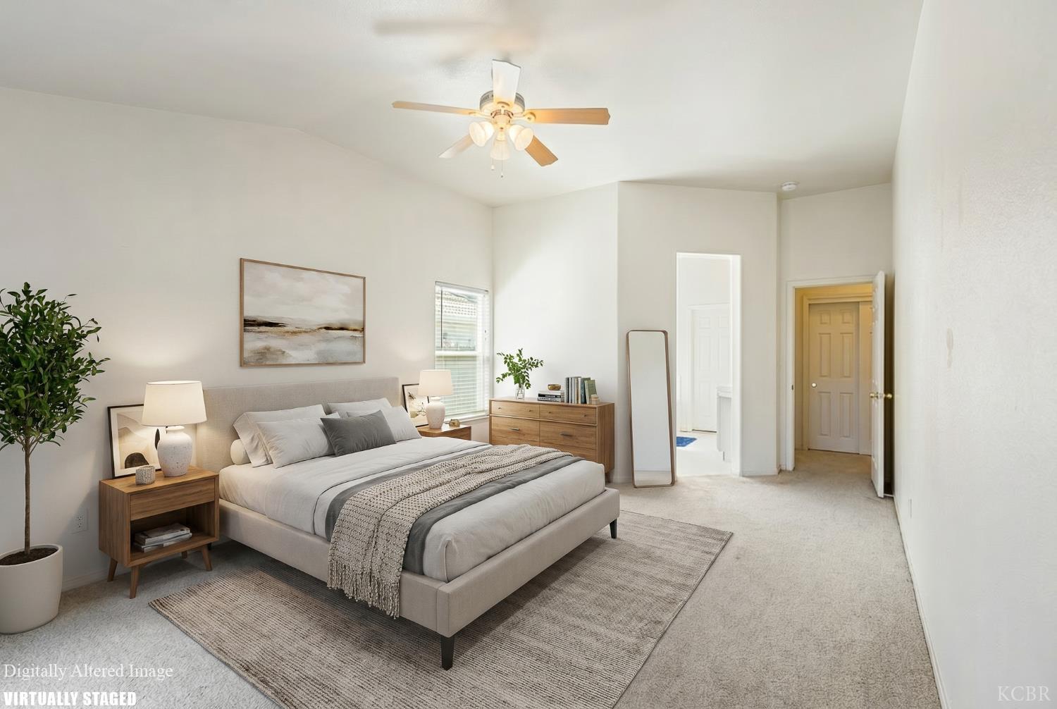 916 W Windsor Dr, Hanford, CA 93230