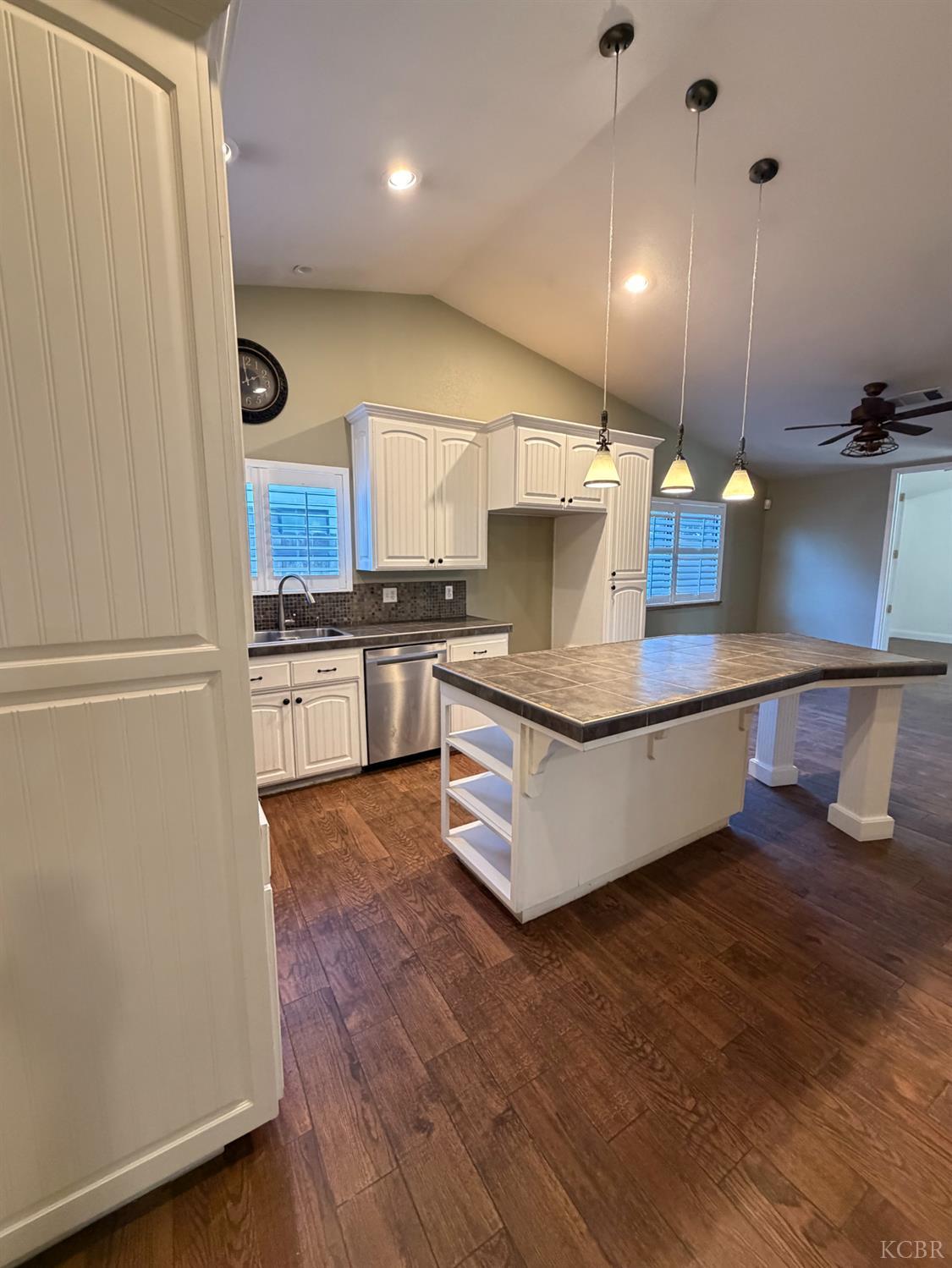 2319 Aspen St, Hanford, CA 93230