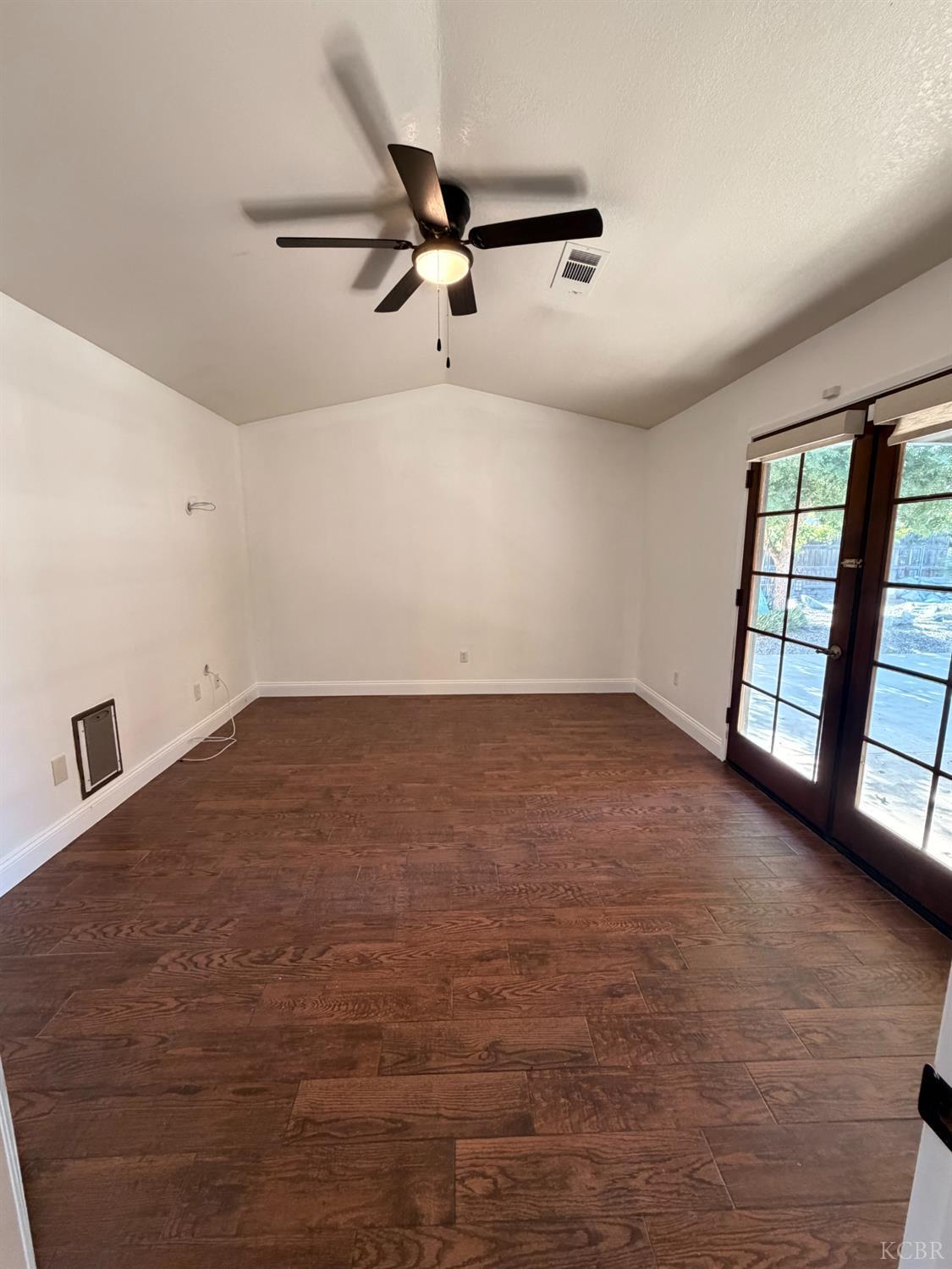2319 Aspen St, Hanford, CA 93230