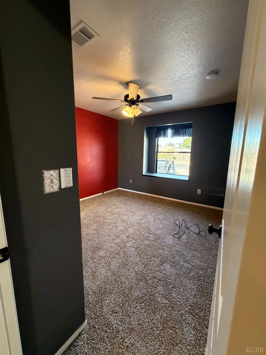 2319 Aspen St, Hanford, CA 93230