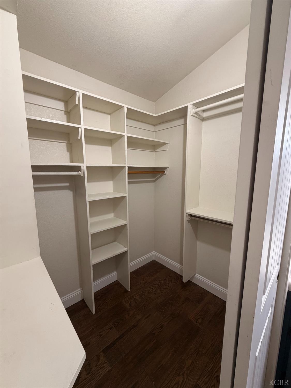 2319 Aspen St, Hanford, CA 93230