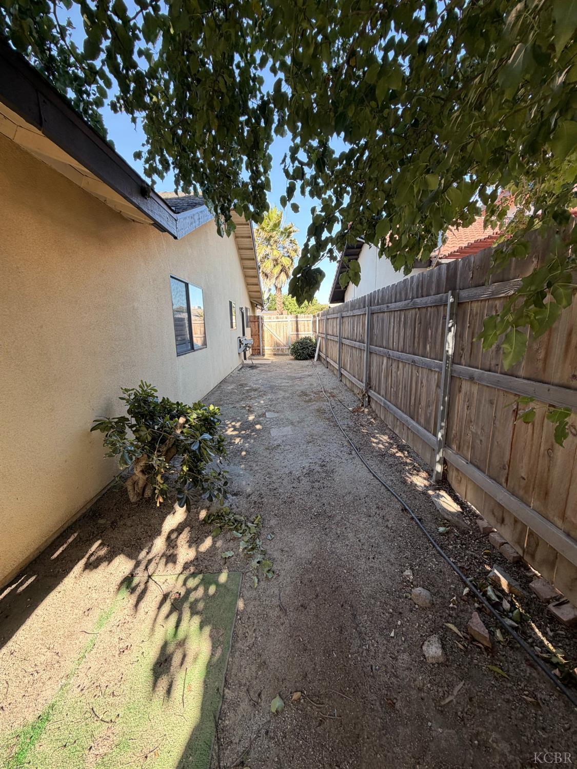 2319 Aspen St, Hanford, CA 93230