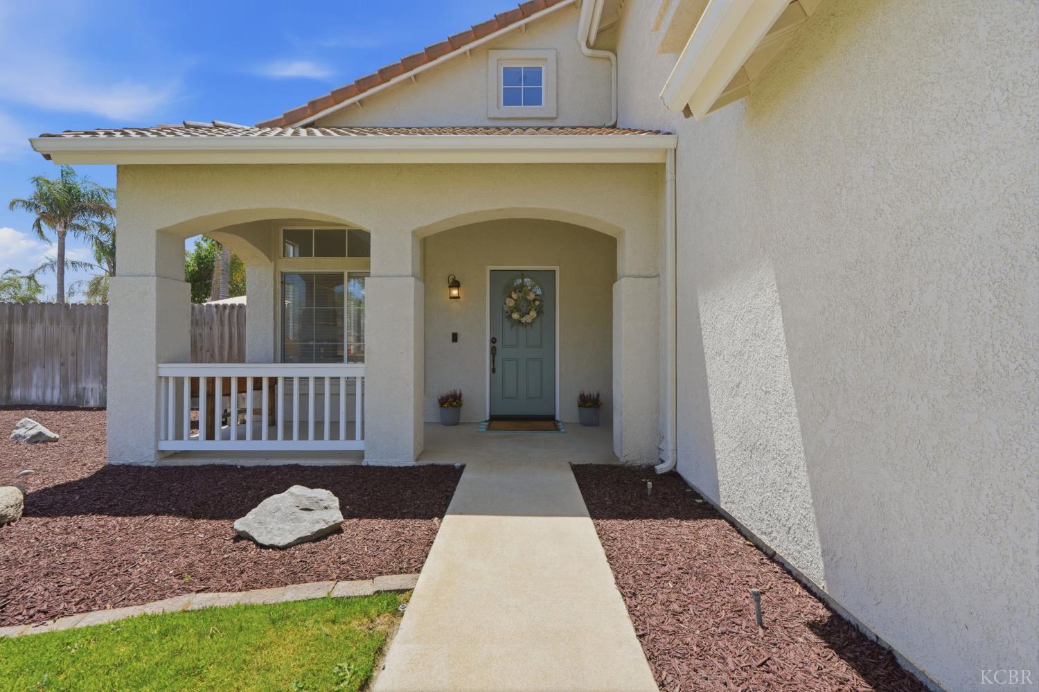 917 Margaret Cir, Hanford, CA 93230