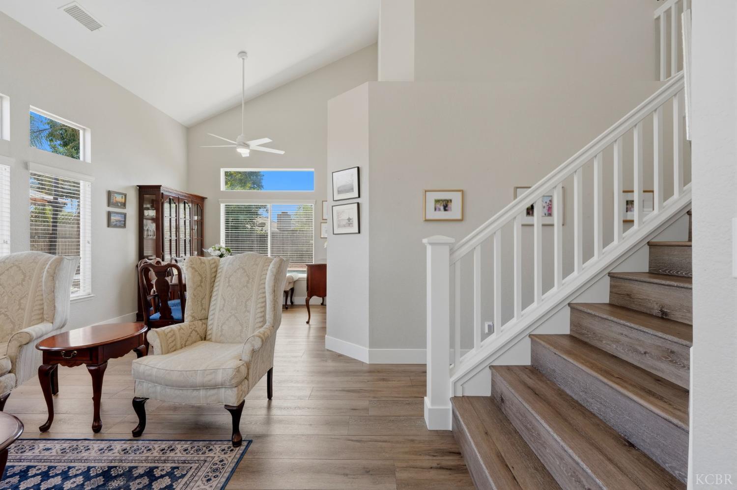 917 Margaret Cir, Hanford, CA 93230