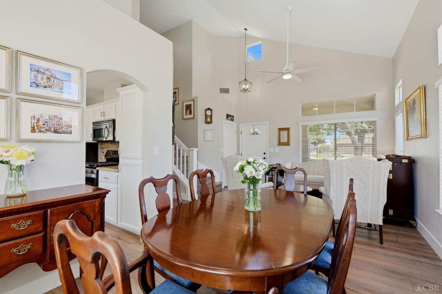 917 Margaret Cir, Hanford, CA 93230