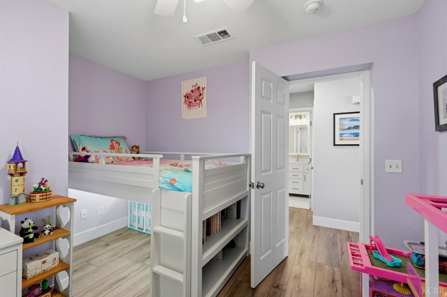 917 Margaret Cir, Hanford, CA 93230