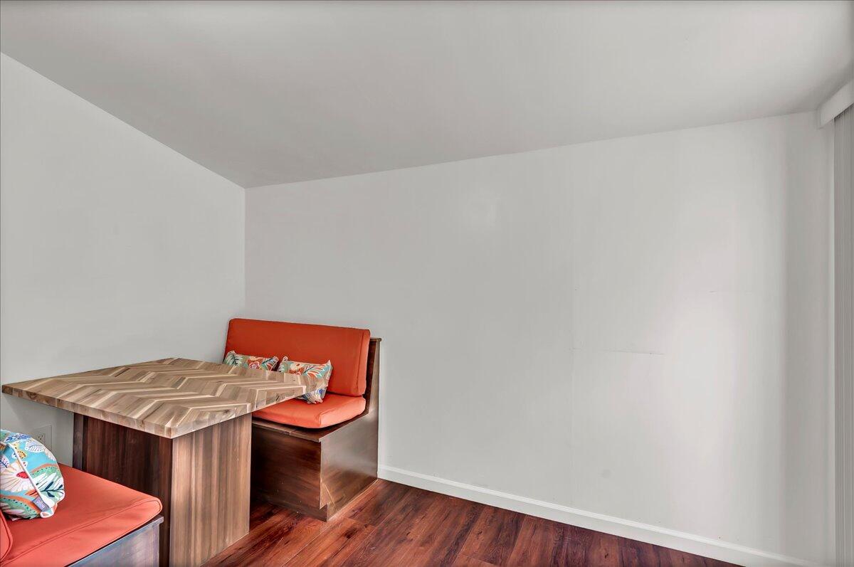 1015 Hall Ave, Corcoran, CA 93212