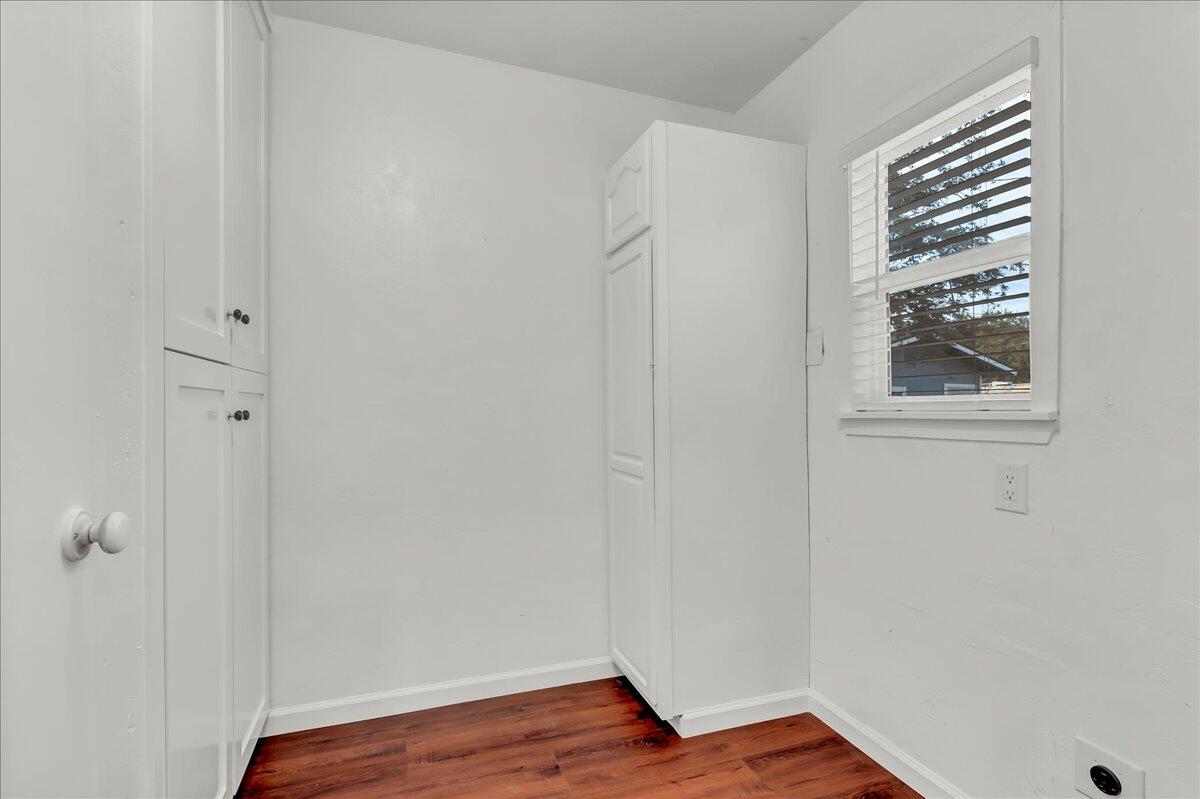 1015 Hall Ave, Corcoran, CA 93212