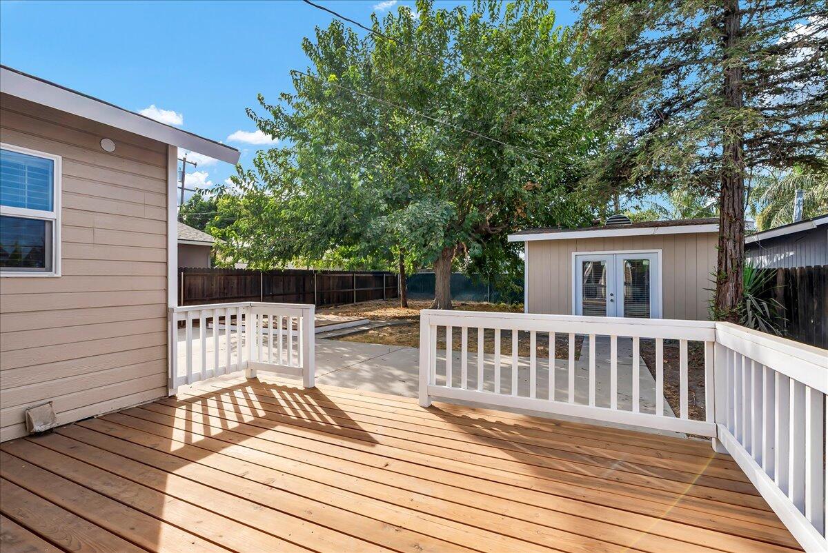 1015 Hall Ave, Corcoran, CA 93212