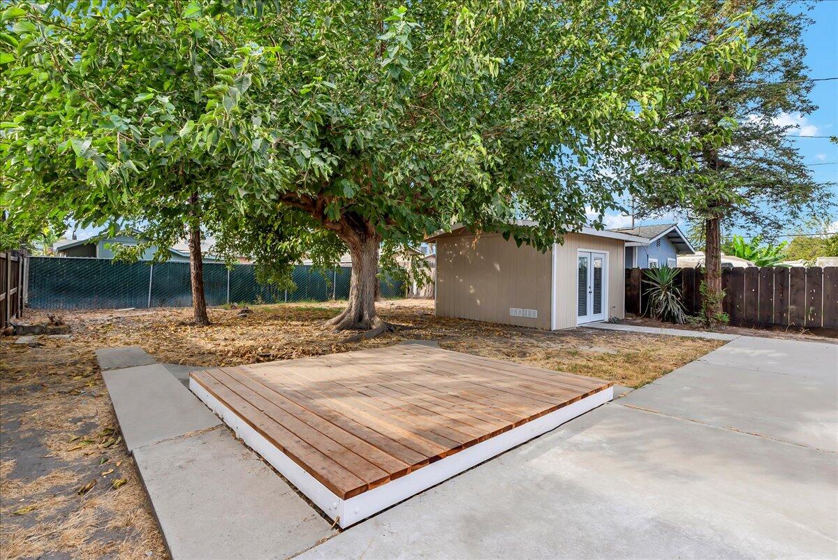 1015 Hall Ave, Corcoran, CA 93212