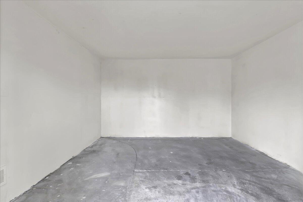 1015 Hall Ave, Corcoran, CA 93212