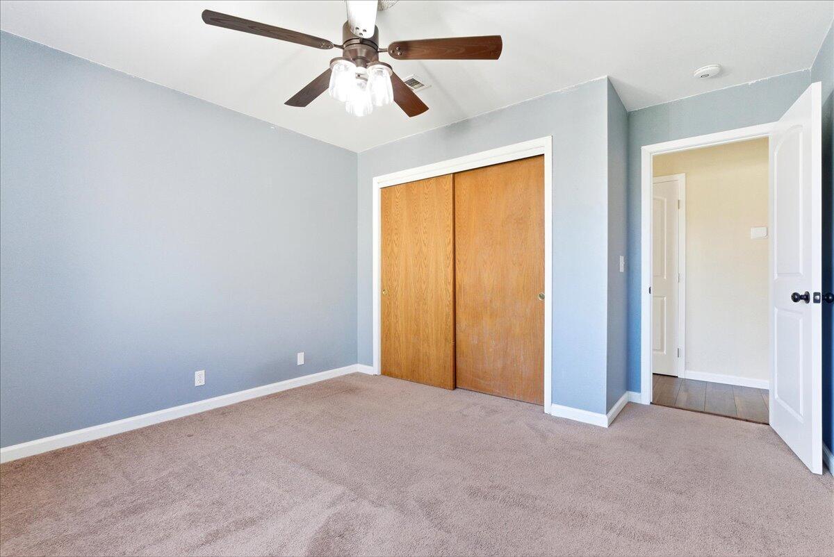 1395 Pine Dr, Lemoore, CA 93245