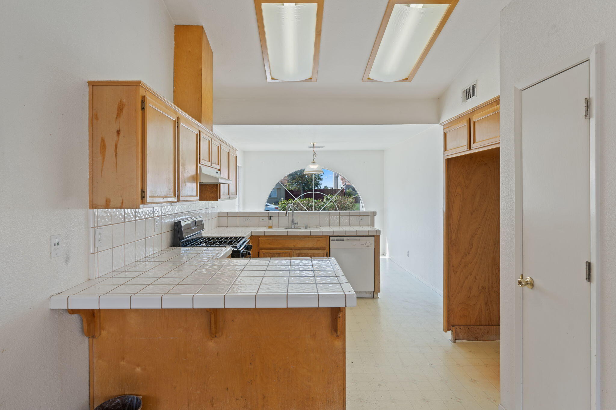 2066 Hastings Dr, Los Banos, CA 93635