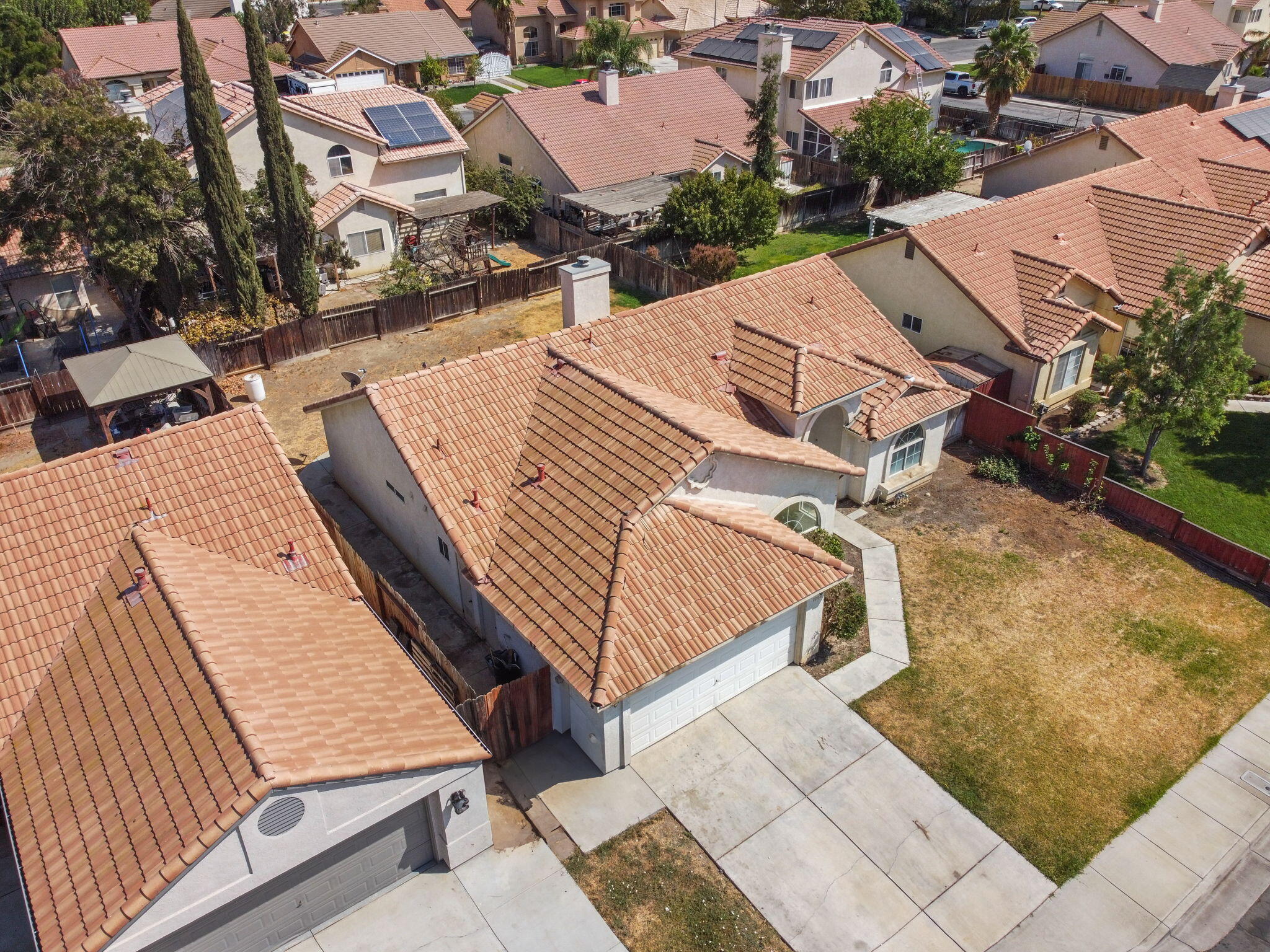 2066 Hastings Dr, Los Banos, CA 93635