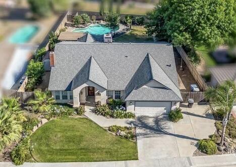 575 Encore Dr, Hanford, CA 93230