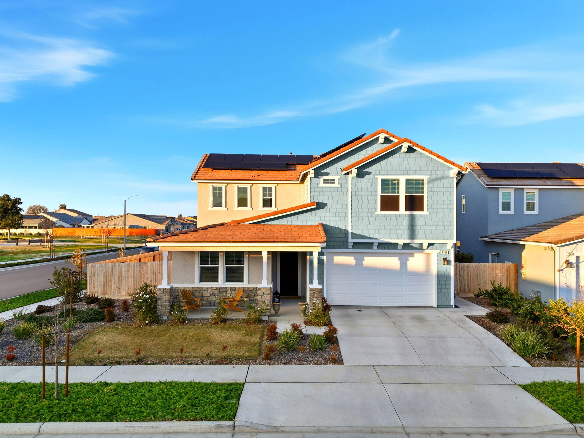 2566 Muscat Ct, Hanford, CA 93230