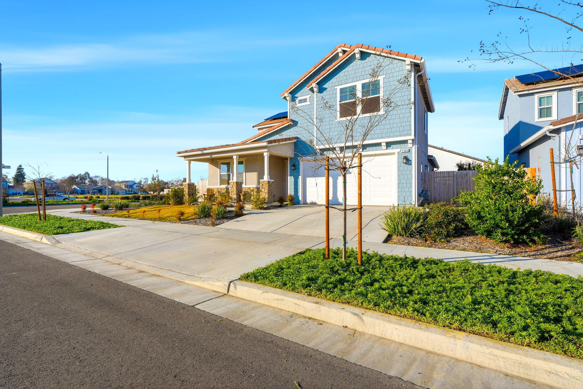 2566 Muscat Ct, Hanford, CA 93230