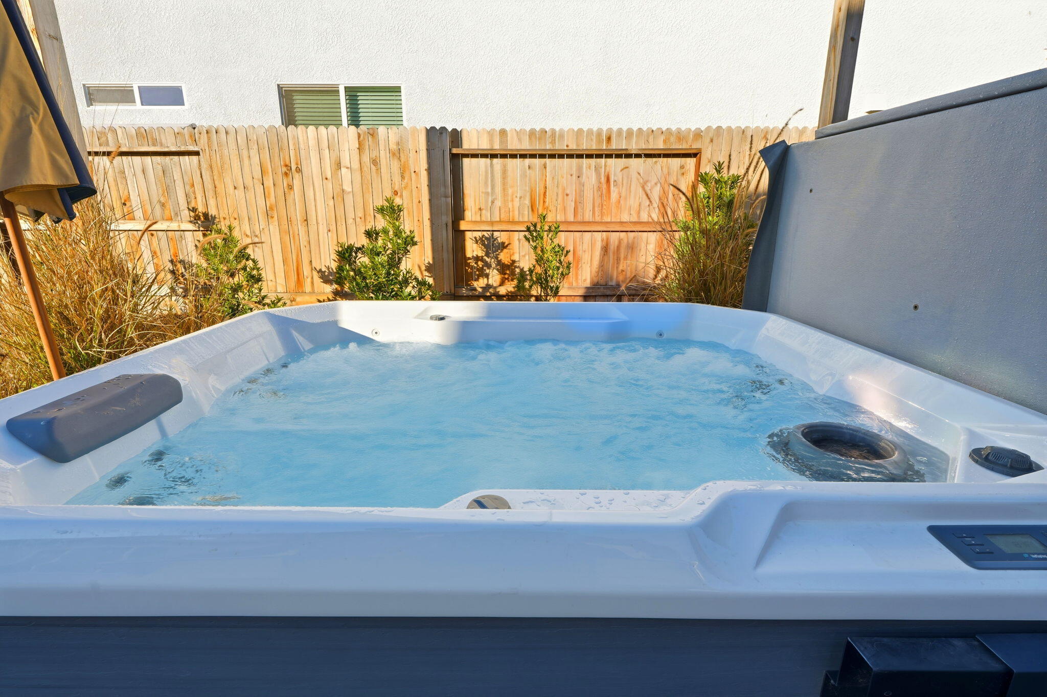 2566 Muscat Ct, Hanford, CA 93230