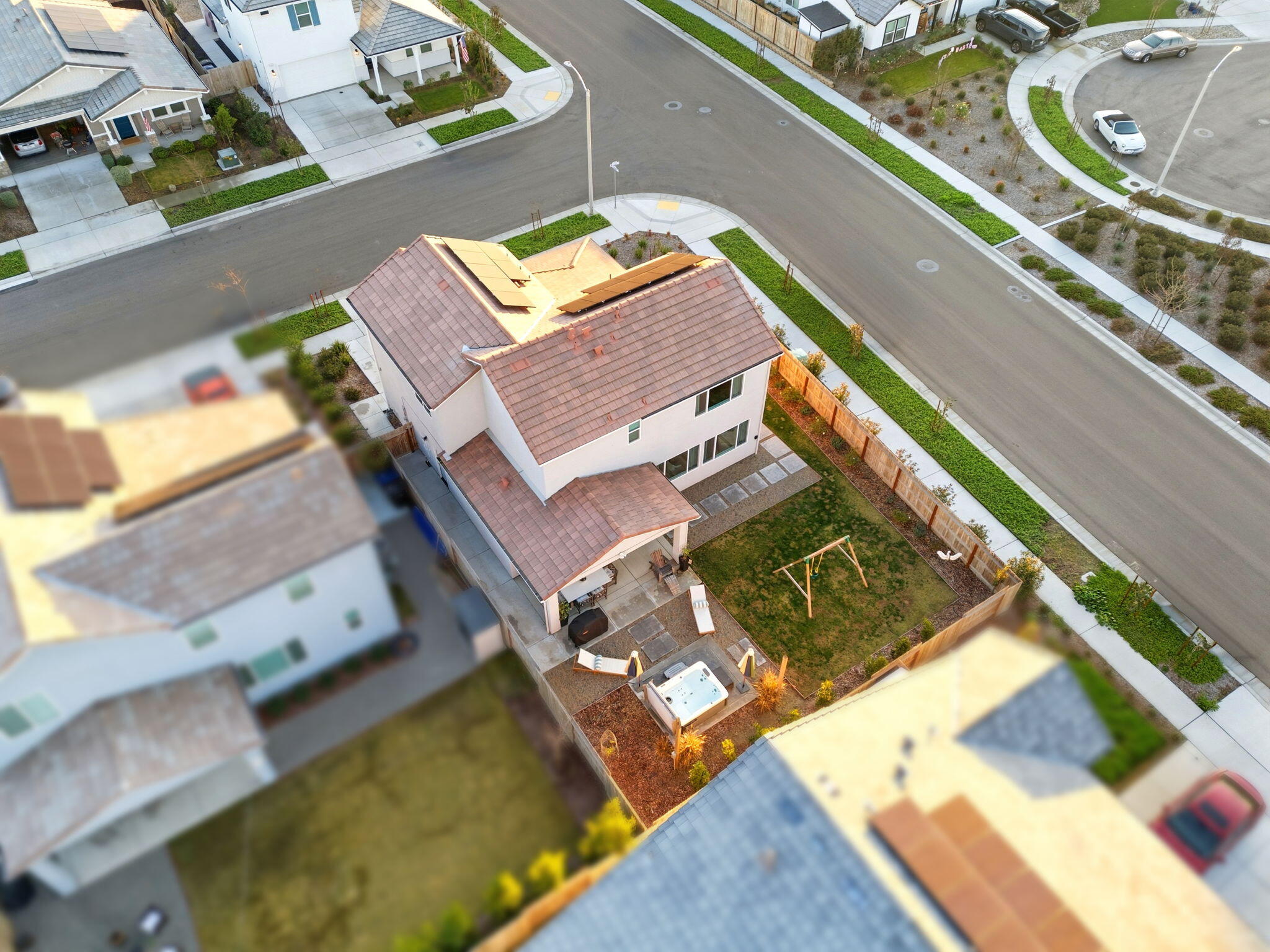 2566 Muscat Ct, Hanford, CA 93230