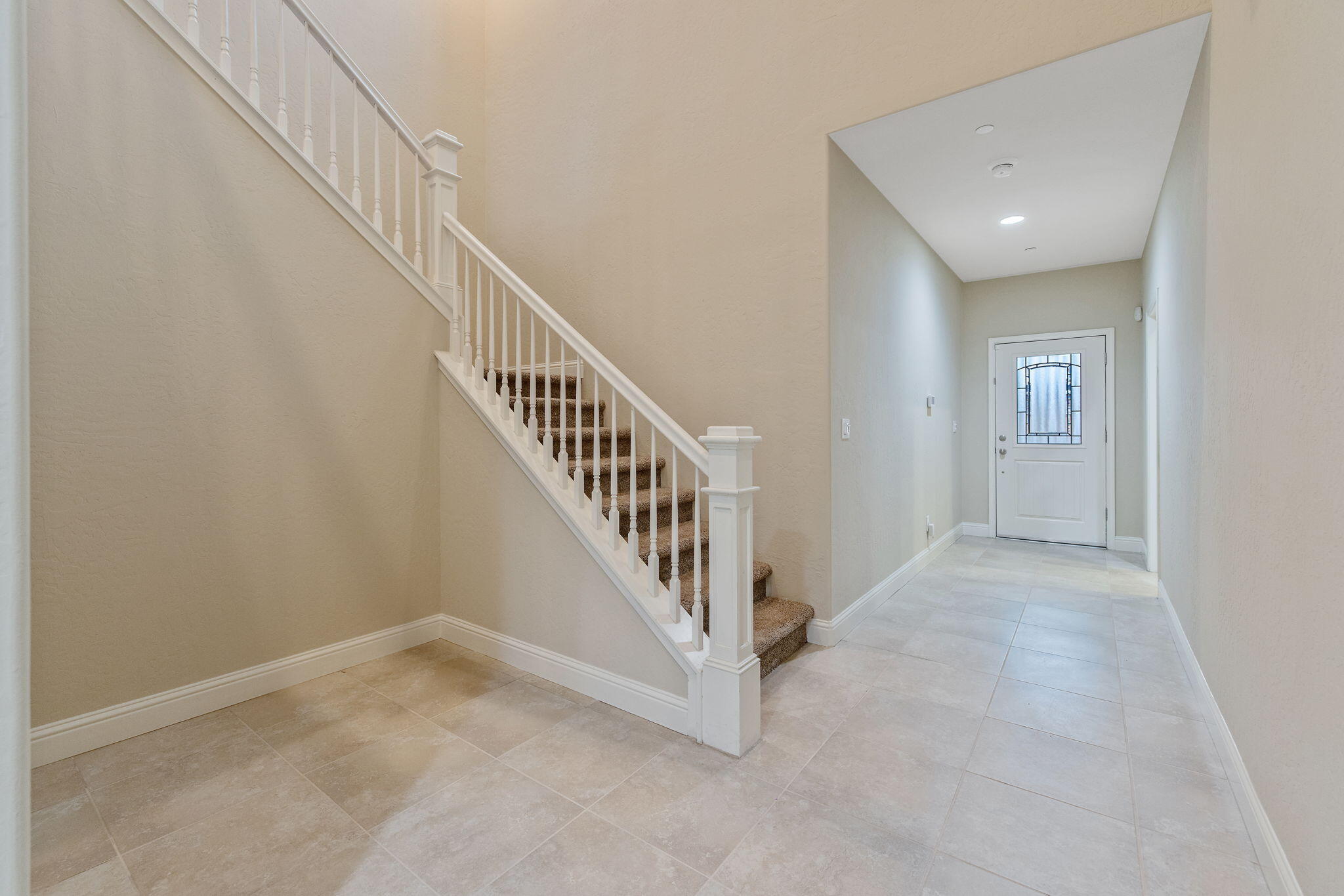 1923 W Humboldt Dr, Hanford, CA 93230