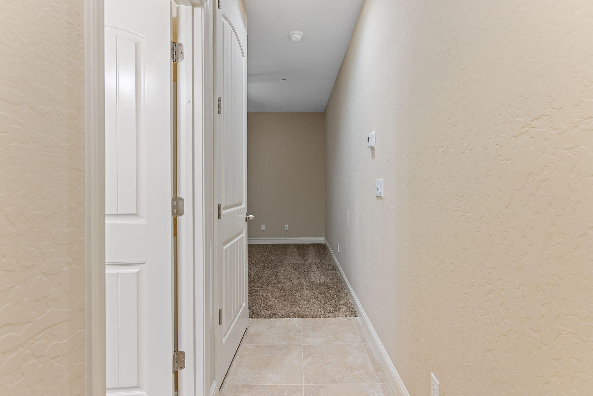 1923 W Humboldt Dr, Hanford, CA 93230