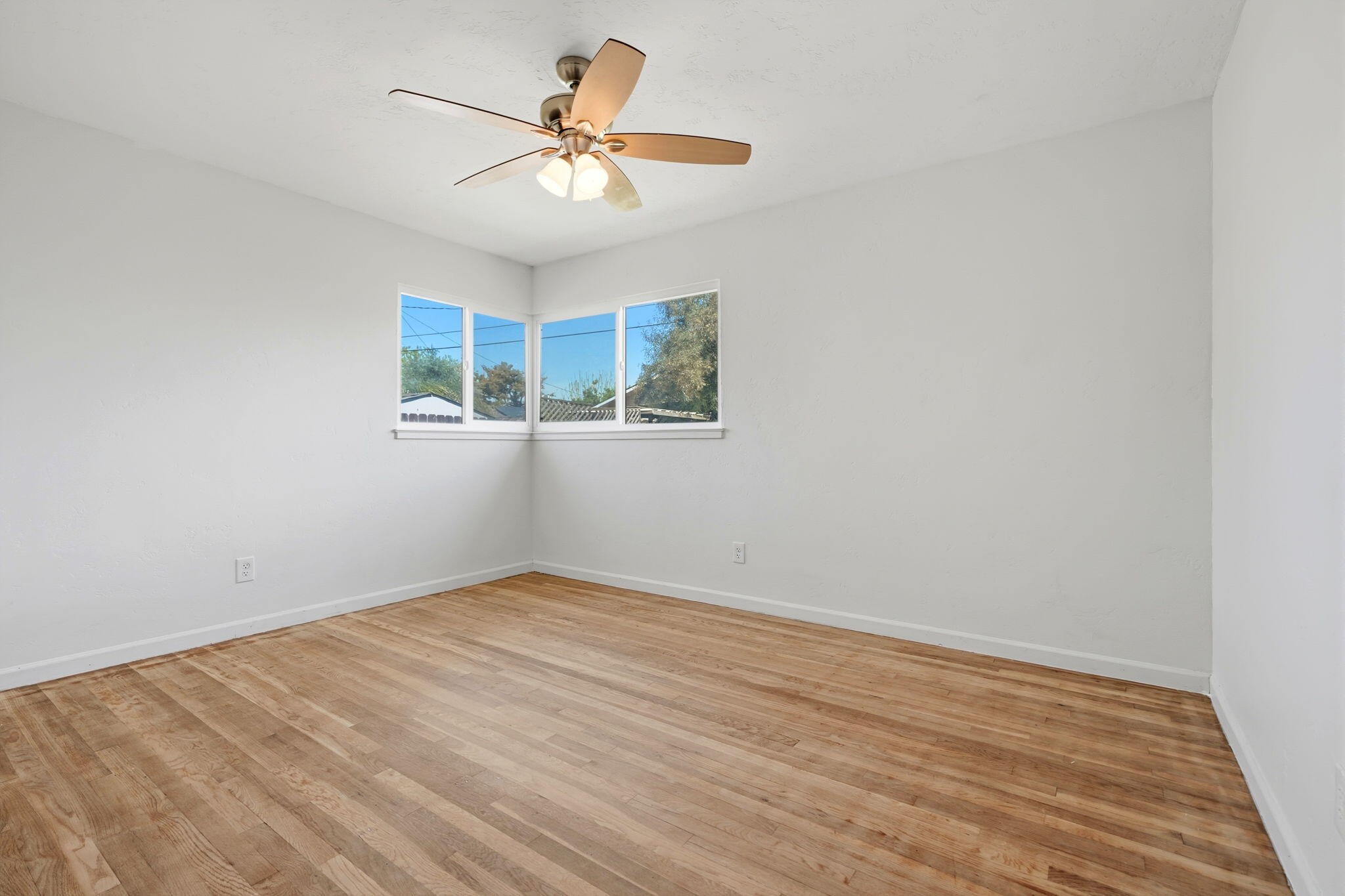 1931 N Douty St, Hanford, CA 93230