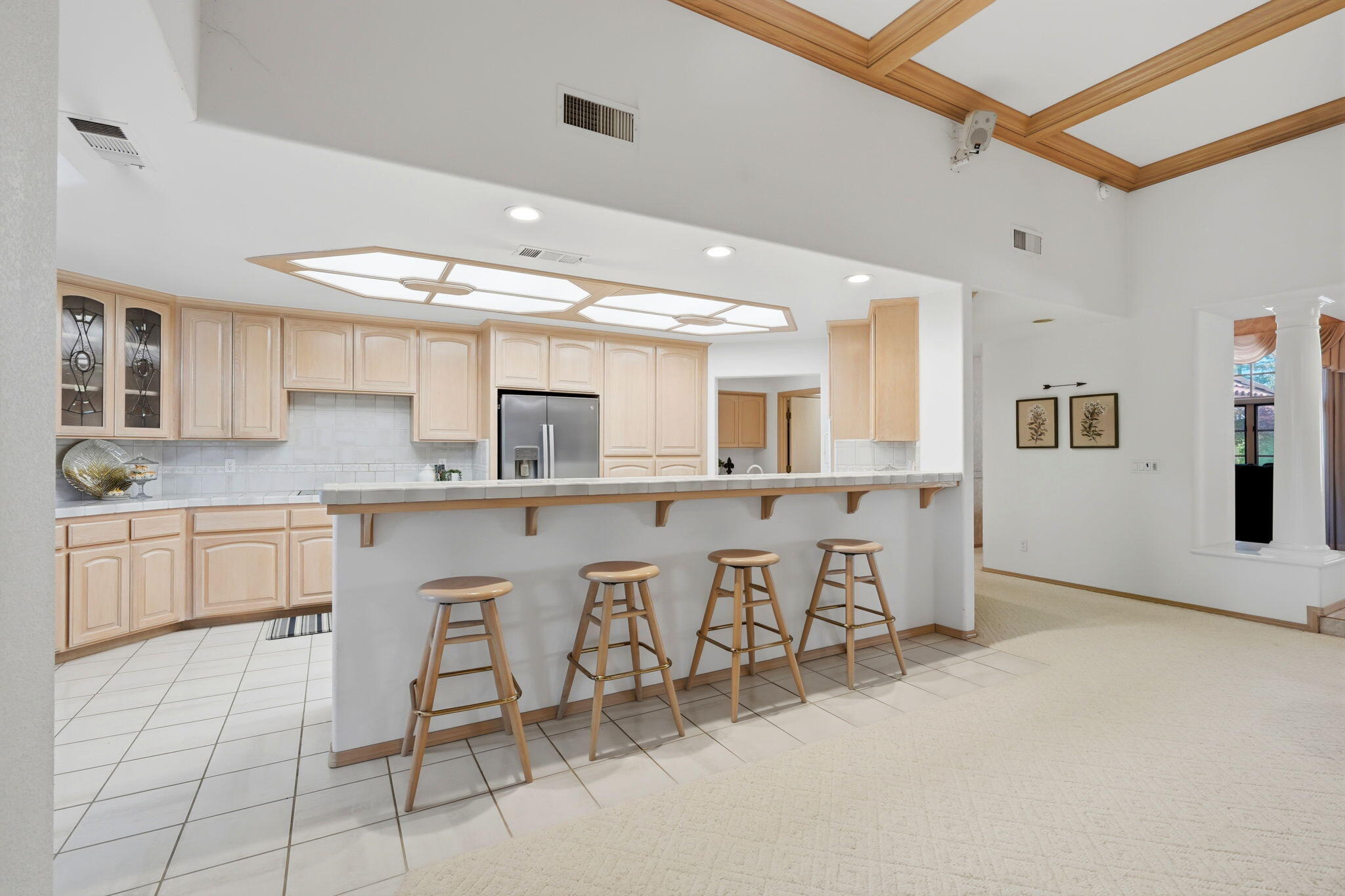 3403 E Vassar Ct, Visalia, CA 93292