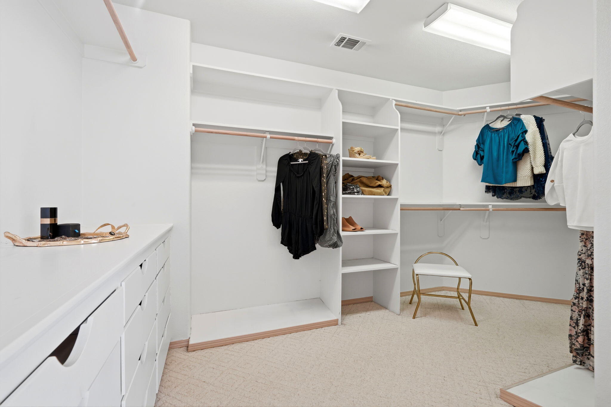 3403 E Vassar Ct, Visalia, CA 93292