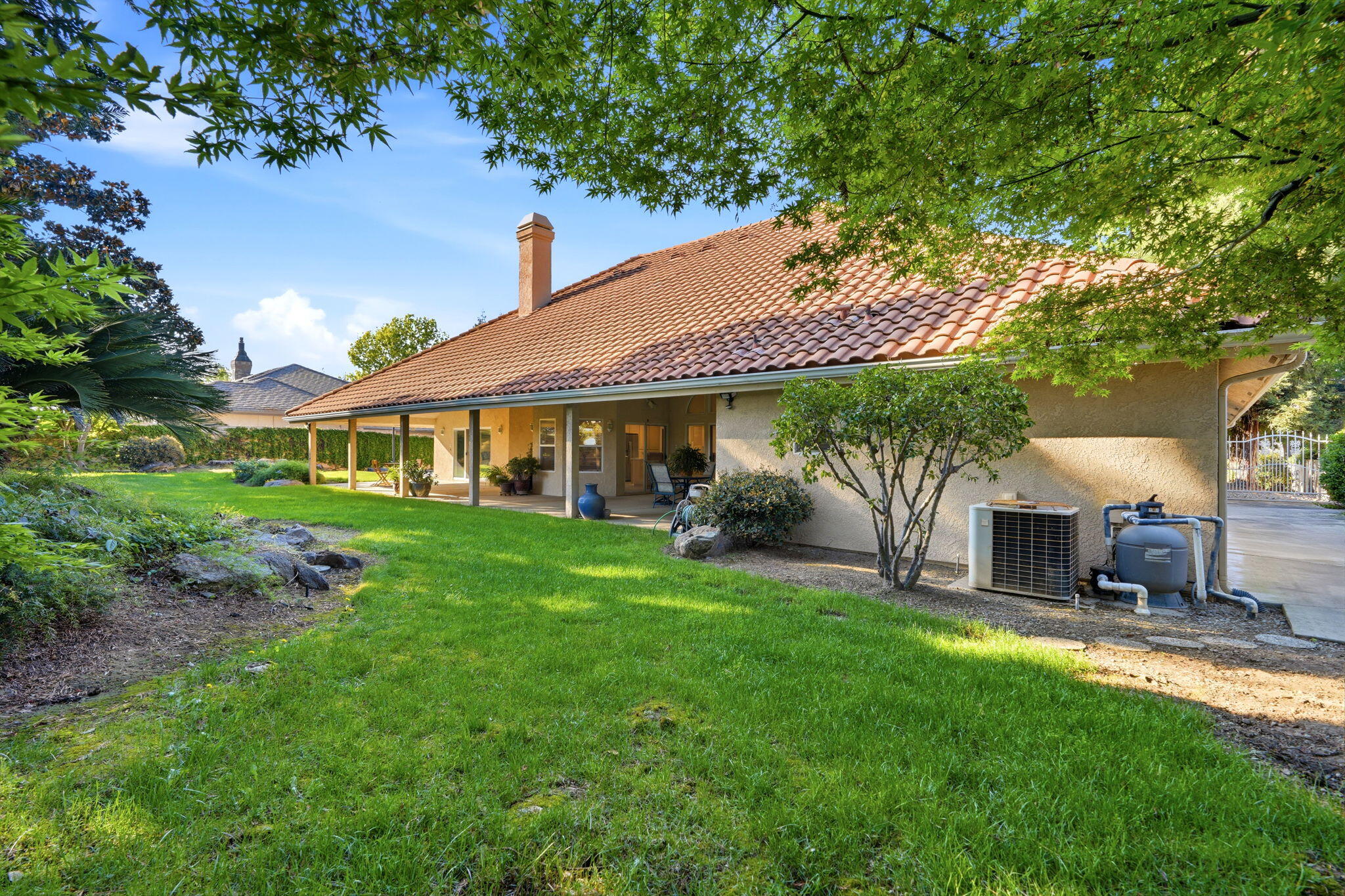 3403 E Vassar Ct, Visalia, CA 93292