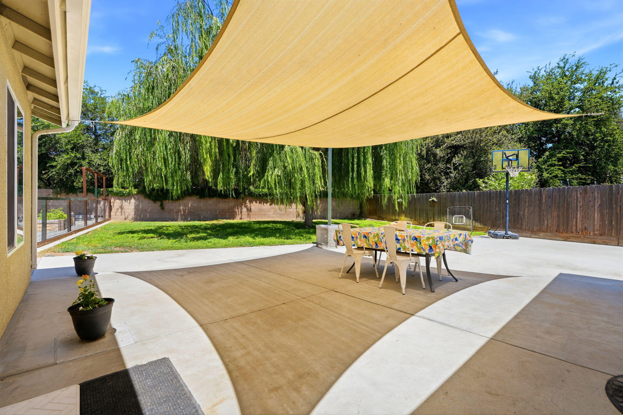 2258 Kirch Flat Ave, Tulare, CA 93274