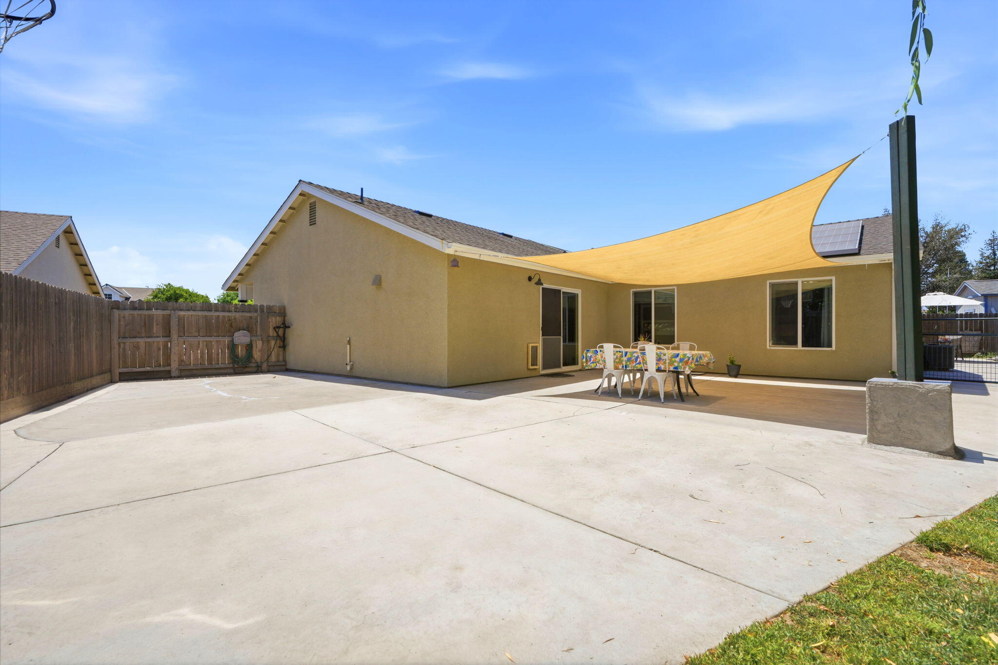 2258 Kirch Flat Ave, Tulare, CA 93274