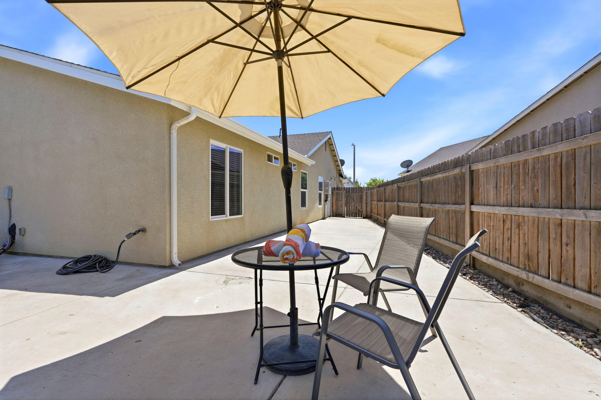 2258 Kirch Flat Ave, Tulare, CA 93274