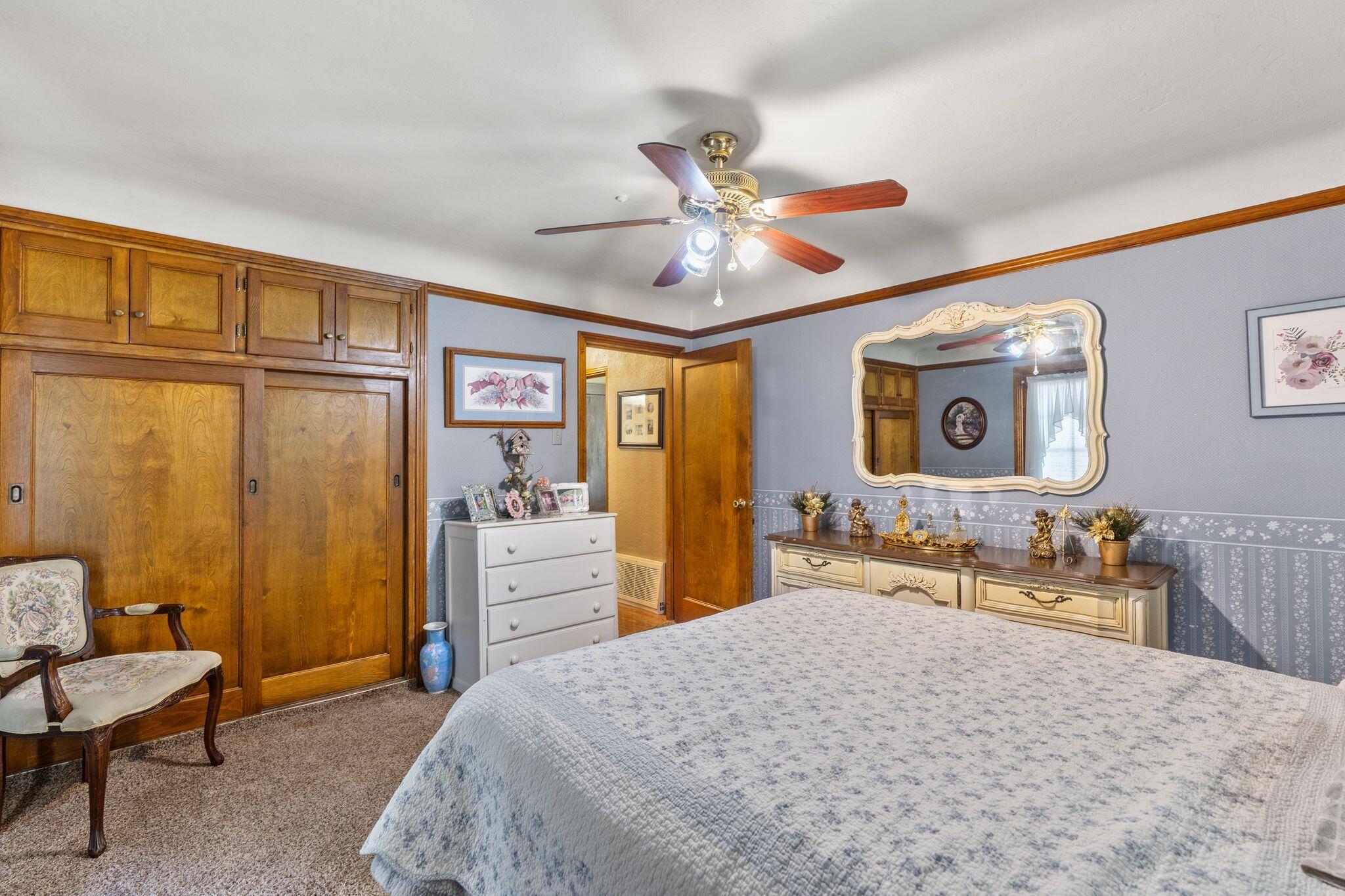 202 W Terrace Dr, Hanford, CA 93230