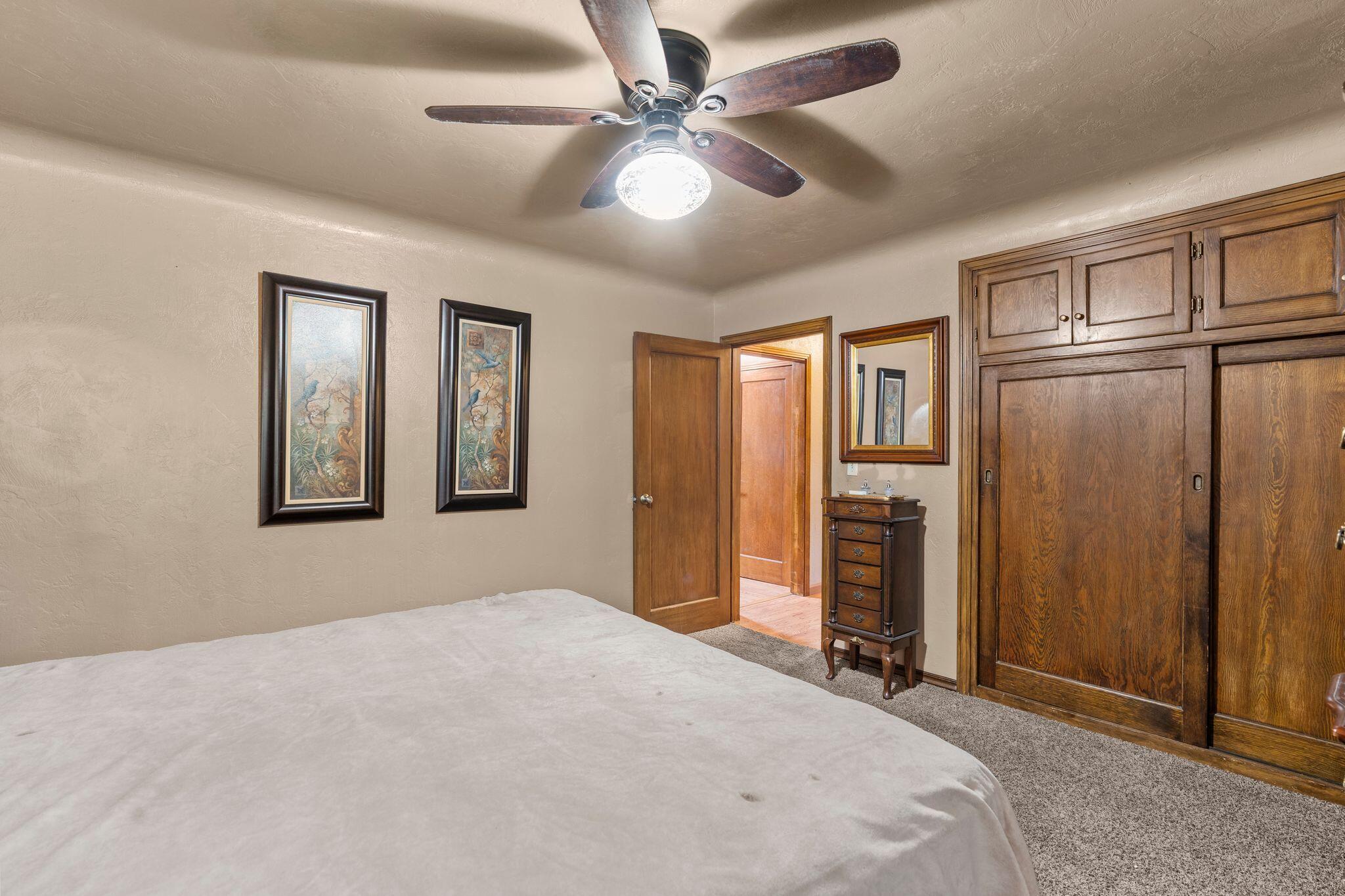 202 W Terrace Dr, Hanford, CA 93230