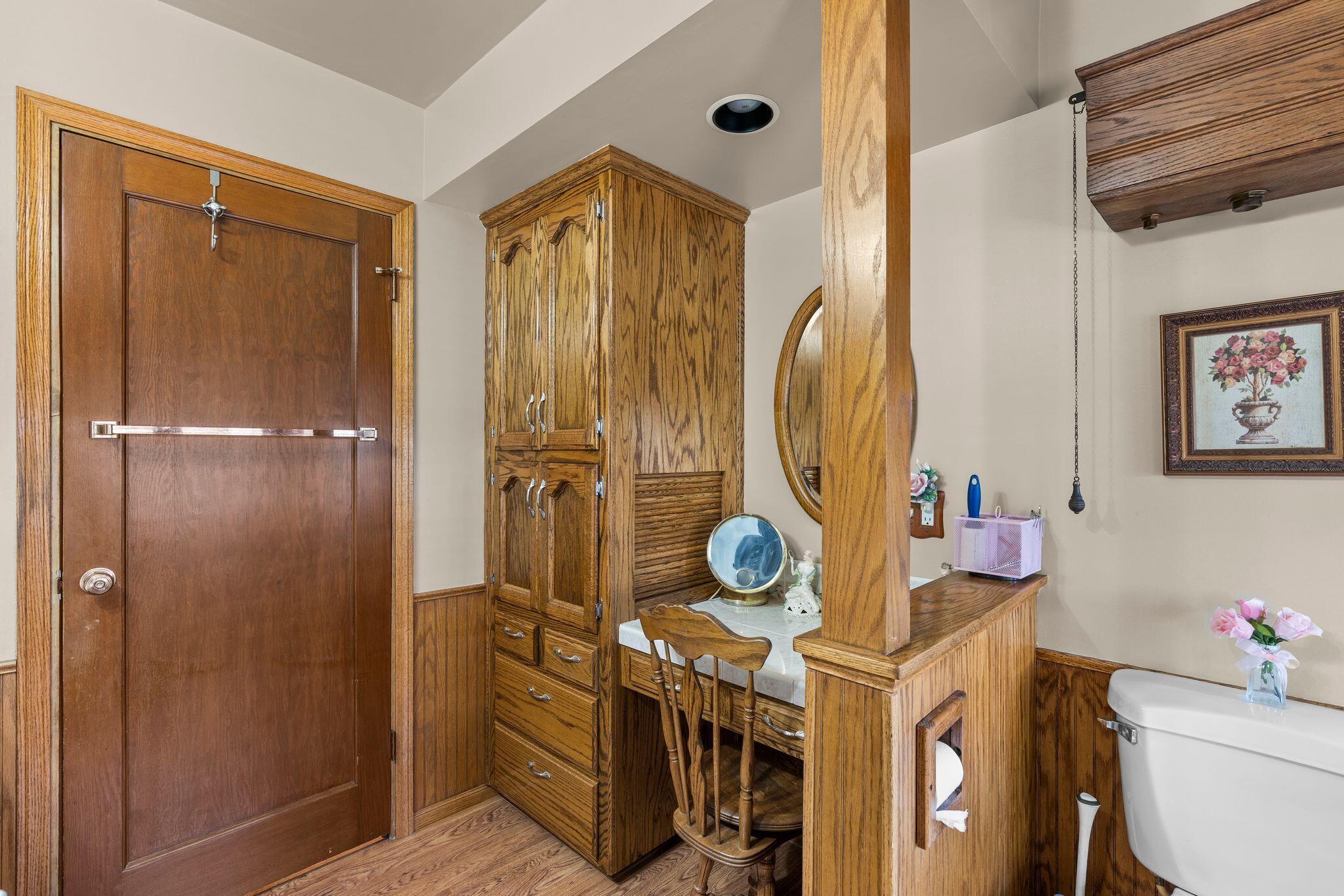 202 W Terrace Dr, Hanford, CA 93230